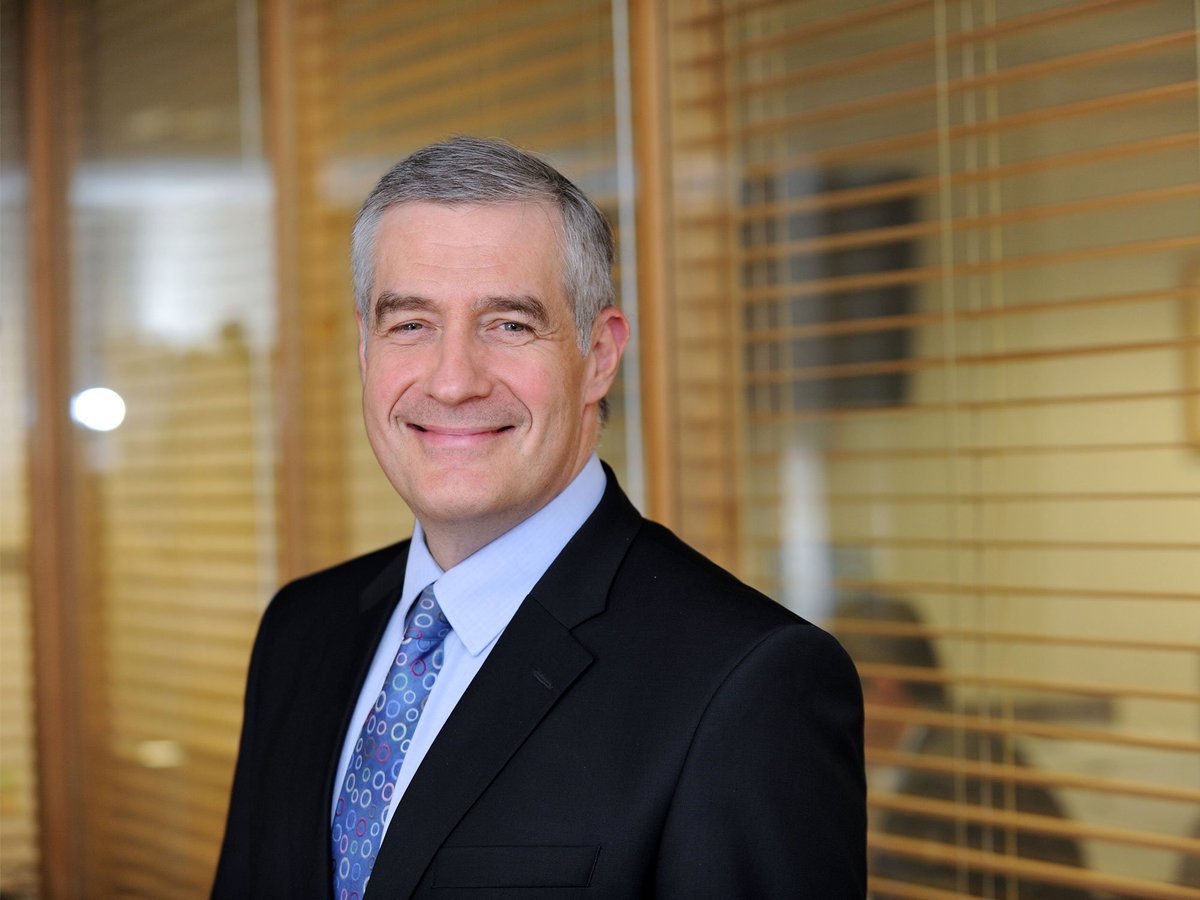 Chair Phillip Ullmann Chair Phillip Ullmann