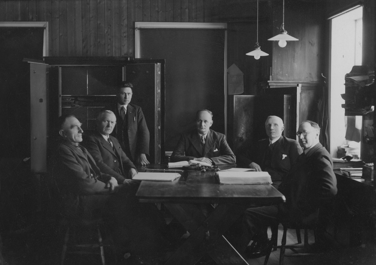 board-of-directors-old board-of-directors-old